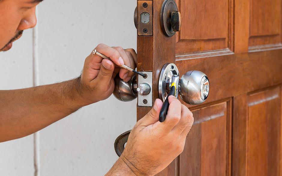 professionnel serrurier dépannage Dourdan